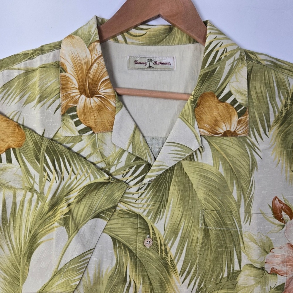 Tommy Bahama Button Down Shirt Mens XL Green Silk Floral Palm Tropical Aloha